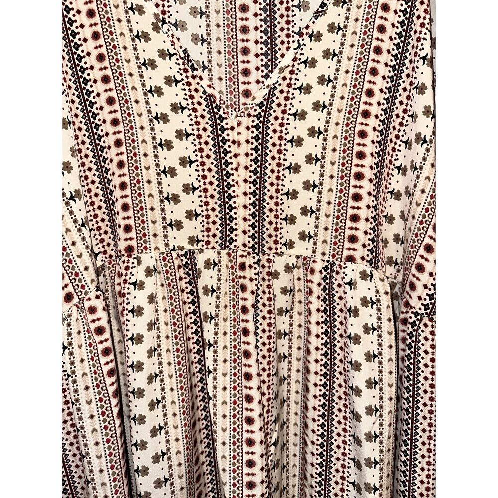 Size 26 • 4x • BloomChic • Boho Dress with Pockets - Picture 3 of 6